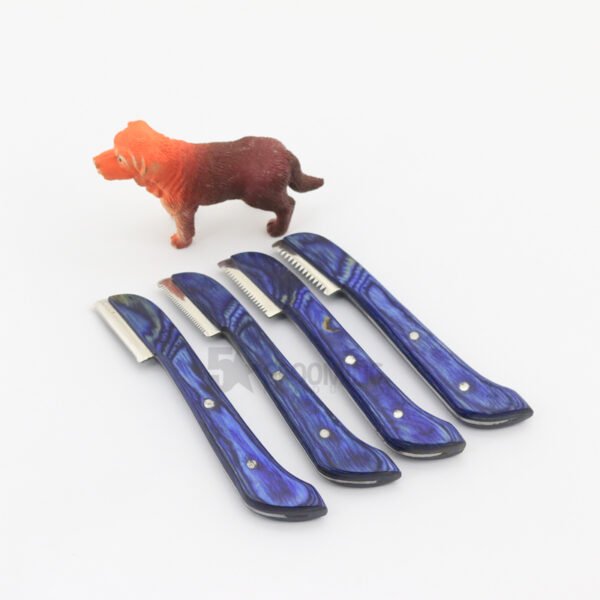 Elegant Blue Pocket Knife Set with Collectible Lion Figurine